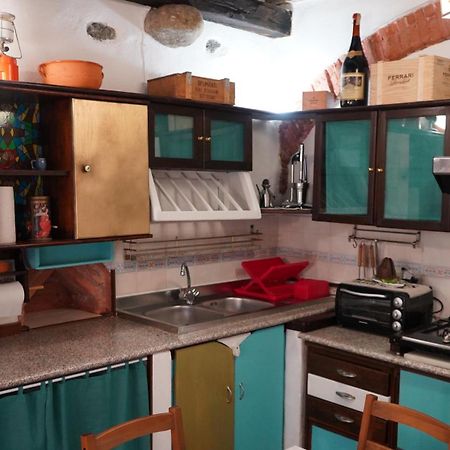 La Taverna Di Gianni Near The Beach Italy Riviera Σαβόνα Εξωτερικό φωτογραφία